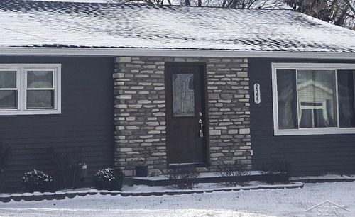 2355 Plainview Dr, Saginaw, MI, 48603-2540 | Card Image