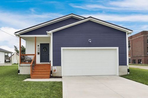 189 Delaware St, Croton, OH, 43013-9701 | Card Image