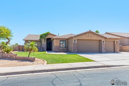 2755 S Panorama Ave, Yuma, AZ, 85365-1172 | Card Image