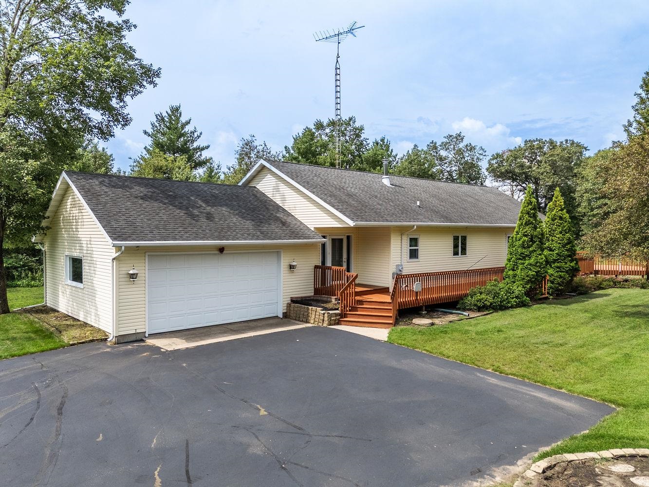 8th Ave, Wisconsin Dells, WI 53965