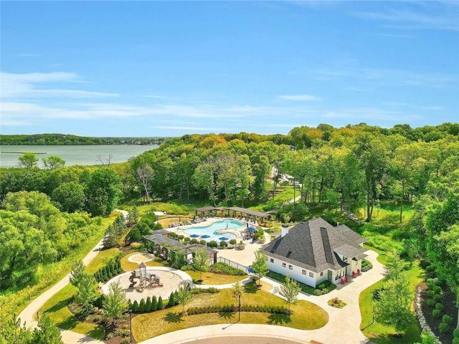 Pool and Clubhouse - The Woods on Halstead's Bay | Image 72