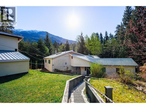 5532 Kleanza Dr, Terrace, BC, V8G0A7 | Card Image