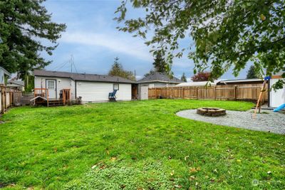 533 Fidalgo Street, House other with 3 bedrooms, 1 bathrooms and null parking in Sedro Woolley WA | Image 3