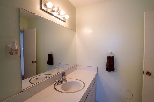 1905 Cimarron Trl, House other with 3 bedrooms, 2 bathrooms and null parking in Hurst TX | Image 28