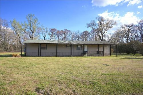 390 Bayou Estates Rd, Marksville, LA, 71351-4472 | Card Image