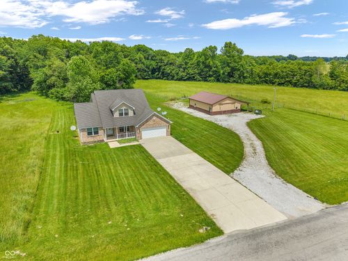 8867 W County Road 75 S, Greencastle, IN, 46135-7742 | Card Image