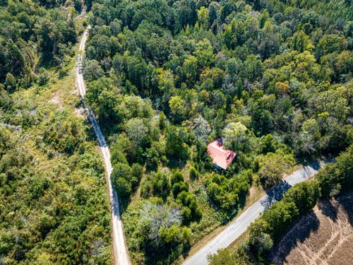 1368 Mount Lebanon Rd, Decaturville, TN, 38329-4848 | Card Image