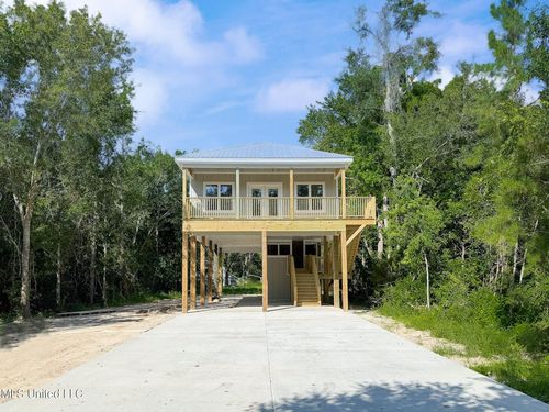 5235 Clermont Blvd, Bay Saint Louis, MS, 39520-9403 | Card Image