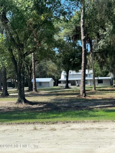 107 Dinkla Lane, House other with 3 bedrooms, 3 bathrooms and null parking in Palatka FL | Image 2