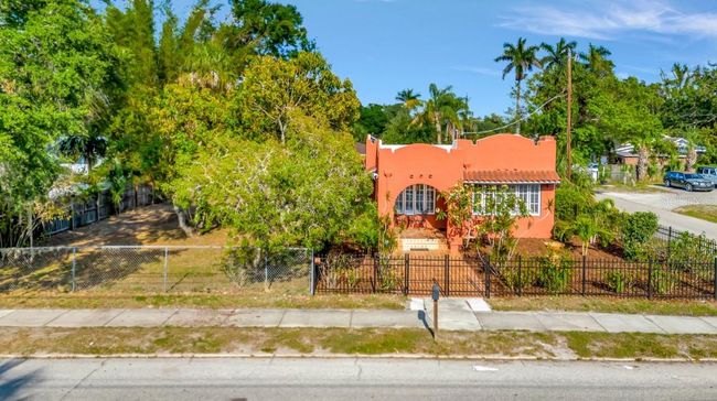 2002 Central Ave, House other with 2 bedrooms, 1 bathrooms and null parking in Sarasota FL | Image 54