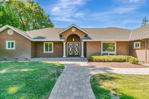 105 Harold Ave, Santa Clara, CA, 95050-2033 | Card Image