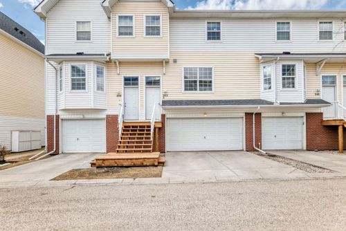252 Prestwick Acres Lane Se, Calgary, AB, T2Z3Y2 | Card Image