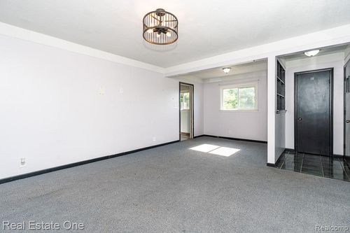 22471 Remick Drive, Clinton Charter Township, MI, 48036 | Card Image