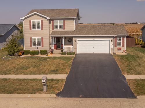 706 Hewitt St, FORRESTON, IL, 61030-9797 | Card Image