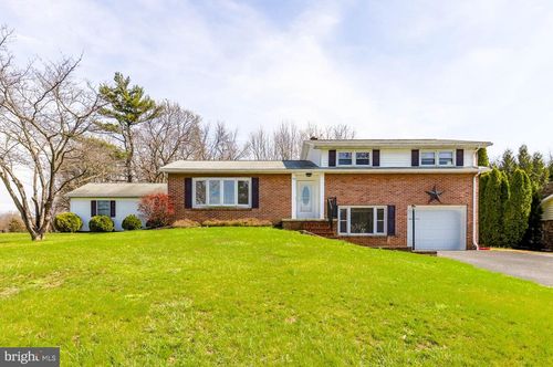 750 Frey Road, CHAMBERSBURG, PA, 17202 | Card Image