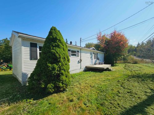 906 Point Aconi Rd, Point Aconi, NS, B1Y1Z9 | Card Image