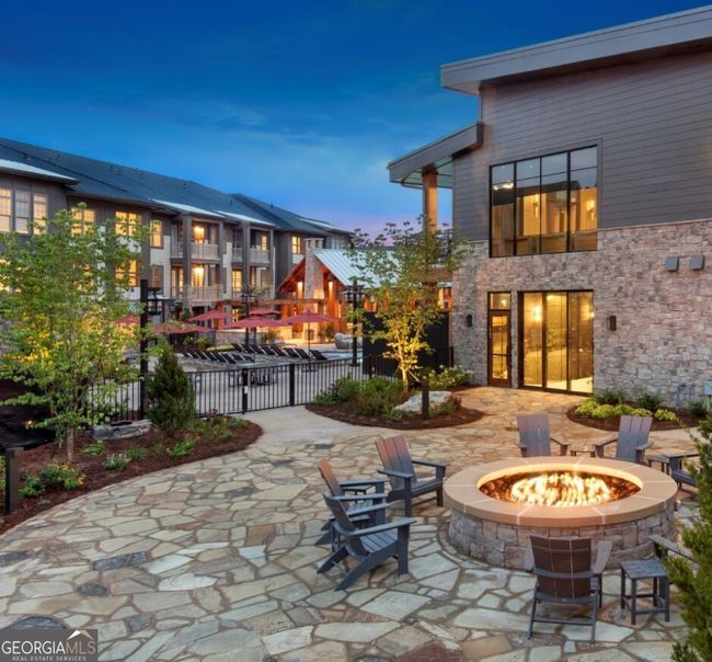 APT-1212 - 1520 Laurel Crossing Pkwy, Condo with 3 bedrooms, 2 bathrooms and 2 parking in Buford GA | Image 20