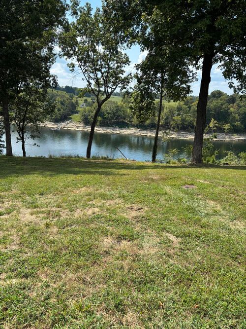 763 Herrington Woods, Harrodsburg, KY, 40330-8705 | Card Image