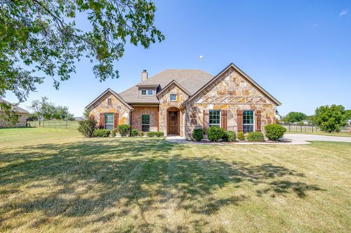 112 Lone Star Way, Godley, TX, 76044-1136 | Card Image