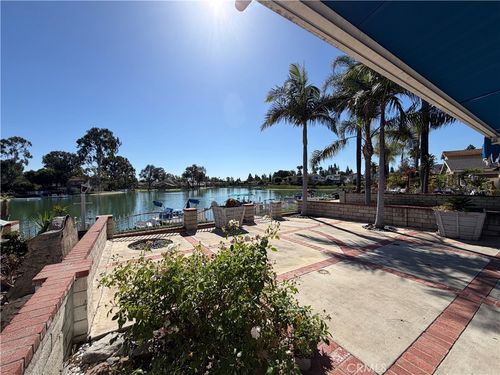 1553 Chalgrove Dr, Corona, CA, 92882-4740 | Card Image