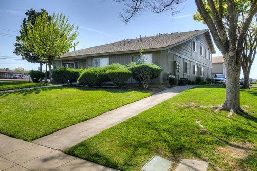 820 Sherwood Way, Madera, CA, 93638 | Card Image