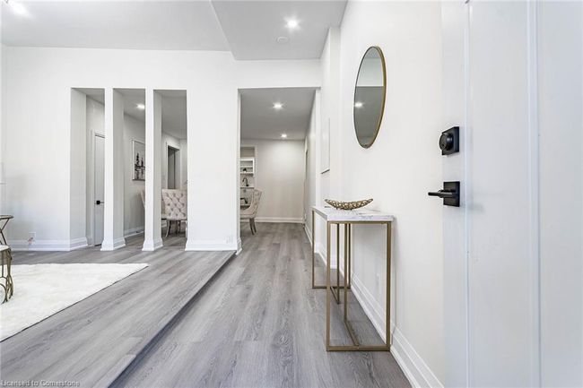 135 East Ave N, House other with 3 bedrooms, 2 bathrooms and 2 parking in Hamilton ON | Image 4