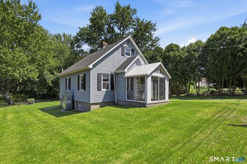 32 Dickerman Ave, Windsor Locks, CT, 06096-1306 | Card Image