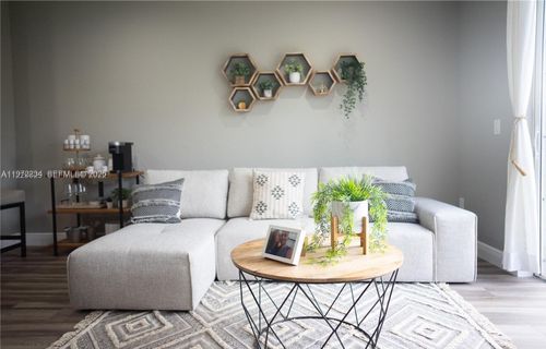 7941-7941 Catalina Cir, Tamarac, FL, 33321 | Card Image