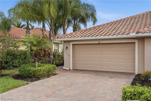 1936 Wellington St, Naples, FL, 34120-5330 | Card Image