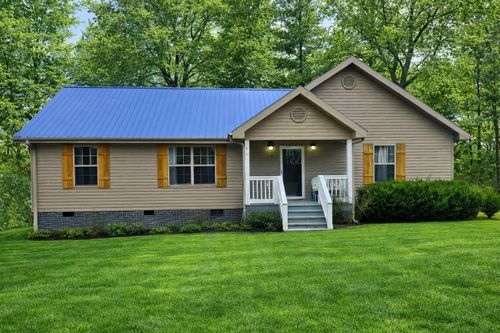 124 Brown Ln, Tracy City, TN, 37387-4453 | Card Image