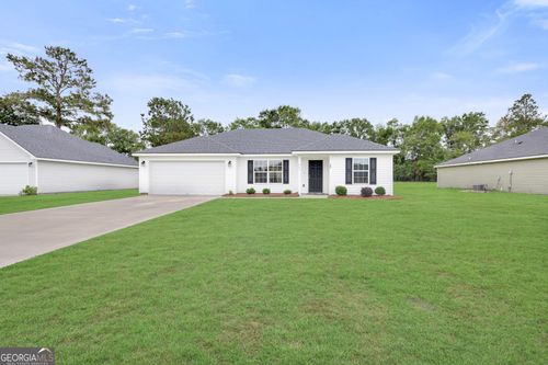 207 Bull St, Glennville, GA, 30427-2569 | Card Image