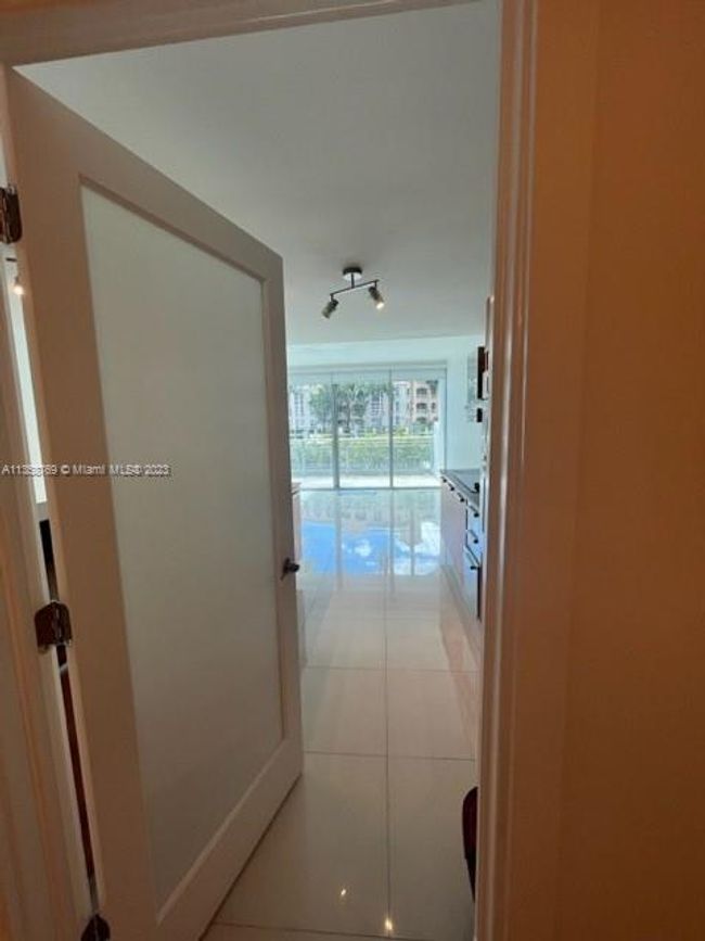 128 - 2950 Ne 188th St, Condo with 1 bedrooms, 1 bathrooms and null parking in Aventura FL | Image 6
