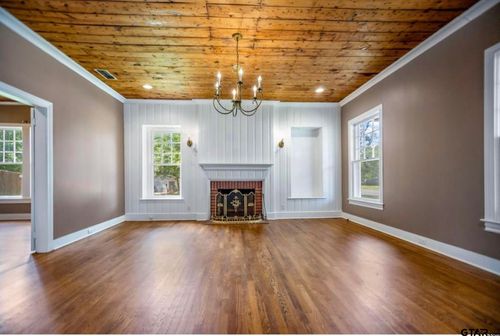 705 S Vine Ave, Tyler, TX, 75701-1434 | Card Image