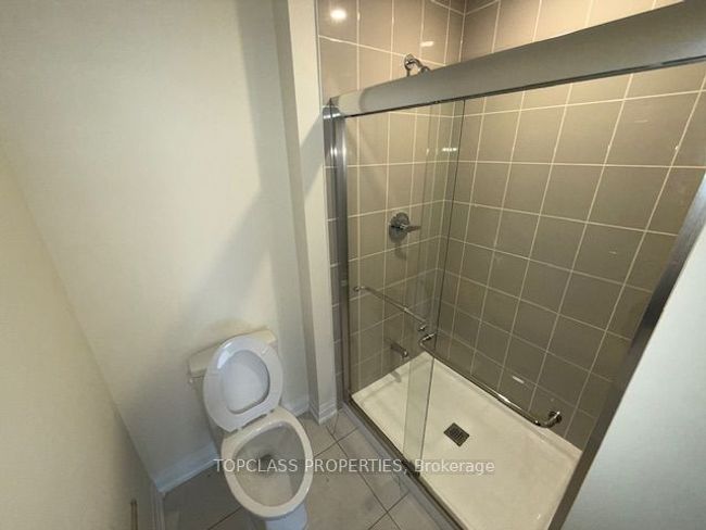 357 - 75 Attmar Dr, Condo with 2 bedrooms, 3 bathrooms and 1 parking in Brampton ON | Image 11