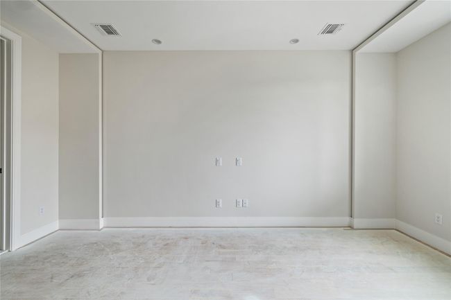 Spare room featuring visible vents and baseboards | Image 31