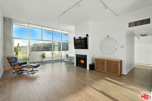 ph-5-1155 N La Cienega Blvd, West Hollywood, CA, 90069-2589 | Card Image