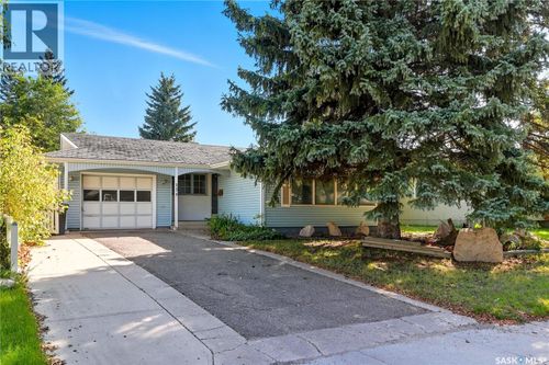 134 O'Neil Cres, Saskatoon, SK, S7N1W8 | Card Image
