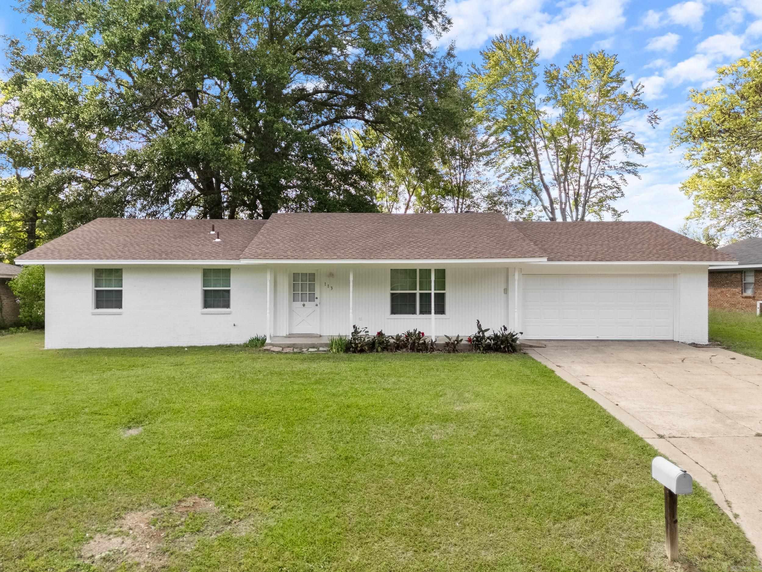 Oaklawn Dr, Conway, AR 72034