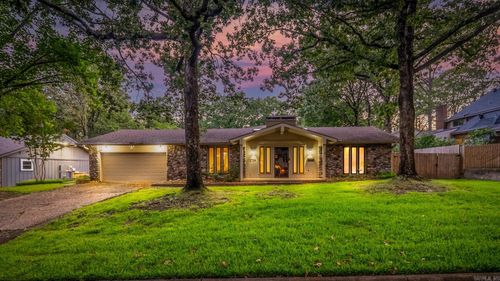 2704 Wentwood Valley Dr, Little Rock, AR, 72212-3642 | Card Image