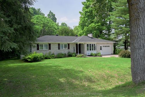 1106 Dunning Rd, Cumberland, ON, K4C1P5 | Card Image