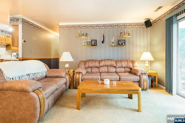 34 John St, Condo with 2 bedrooms, 1 bathrooms and null parking in Bloomfield NJ | Image 9