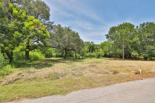 8714 Wateka Dr, Houston, TX, 77074-4016 | Card Image