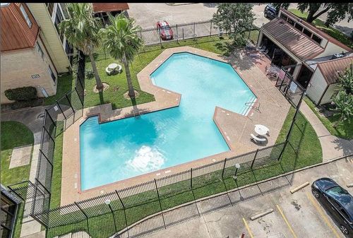 106-10110 Forum West Dr, Houston, TX, 77036-8339 | Card Image