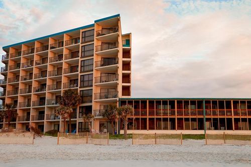 729-1 Norris Dr, Pawleys Island, SC, 29585-5582 | Card Image