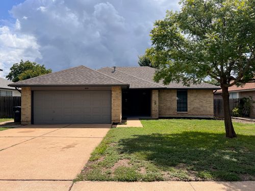 600 Eaglecreek Dr, Leander, TX, 78641-7606 | Card Image