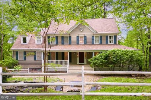 26 Bear Creek Trl, HARPERS FERRY, WV, 25425-4441 | Card Image