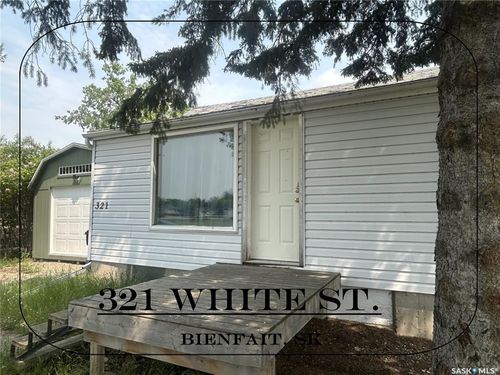 321 White St, Bienfait, SK, S0C0M0 | Card Image