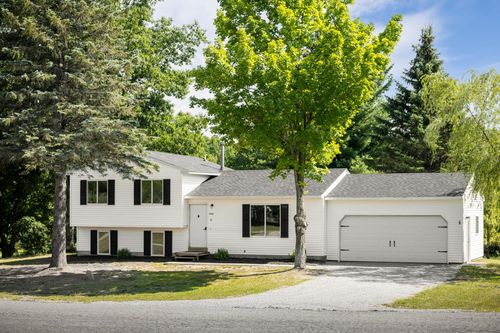 3880 Whispering Oaks Dr, Traverse City, MI, 49696-9185 | Card Image
