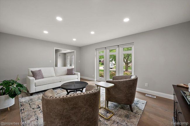 37-12231 Hillside Dr-37.jpg | Image 11