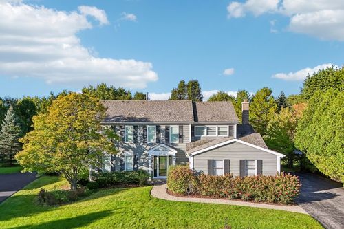 17945 W Pond Ridge Cir, Gurnee, IL, 60031-1670 | Card Image
